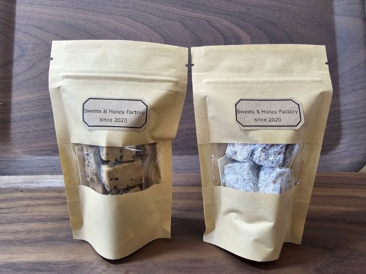 米粉クッキー（きなこ・黒ゴマ）